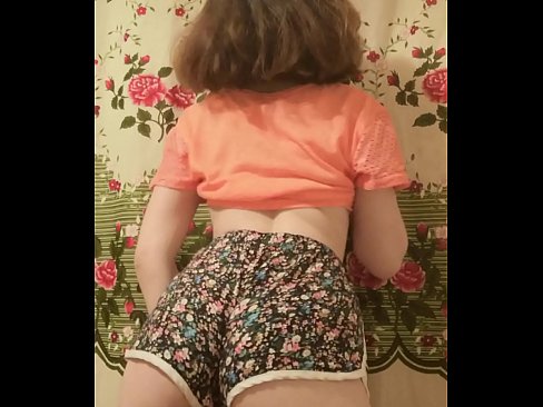 ❤️ Vogëlushja e re seksi duke zhveshur pantallonat e shkurtra në kamera Video e ndyrë  në sq.xxxdeutschepornos.ru ☑